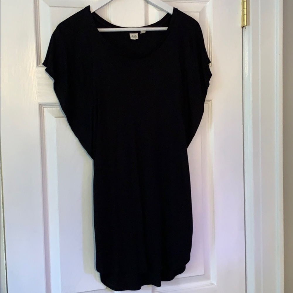 Gap Maternity Dolman Cap Sleeve Tee